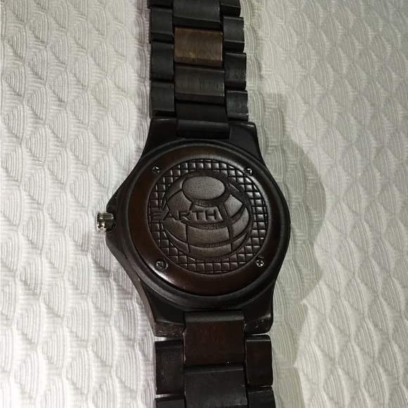 Earth watch - Picture 5 of 12